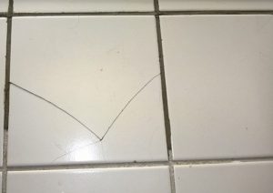 دلایل ترک خوردن کاشی